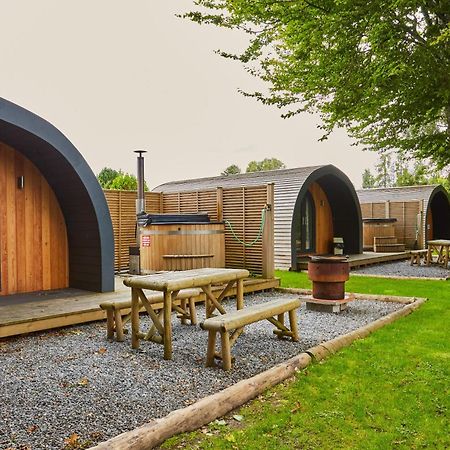Braidhaugh Holiday Lodge And Glamping Park Crieff Bagian luar foto