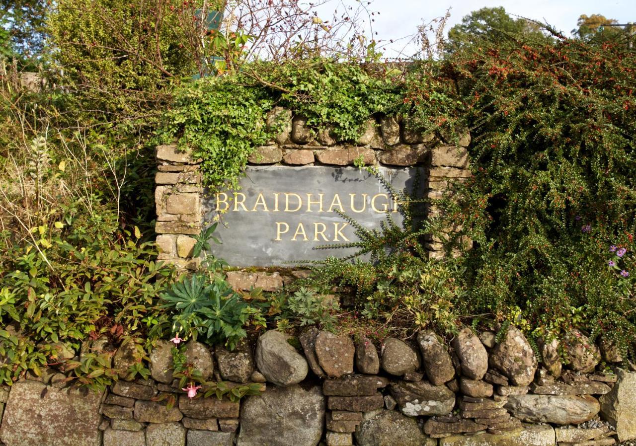 Braidhaugh Holiday Lodge And Glamping Park Crieff Bagian luar foto