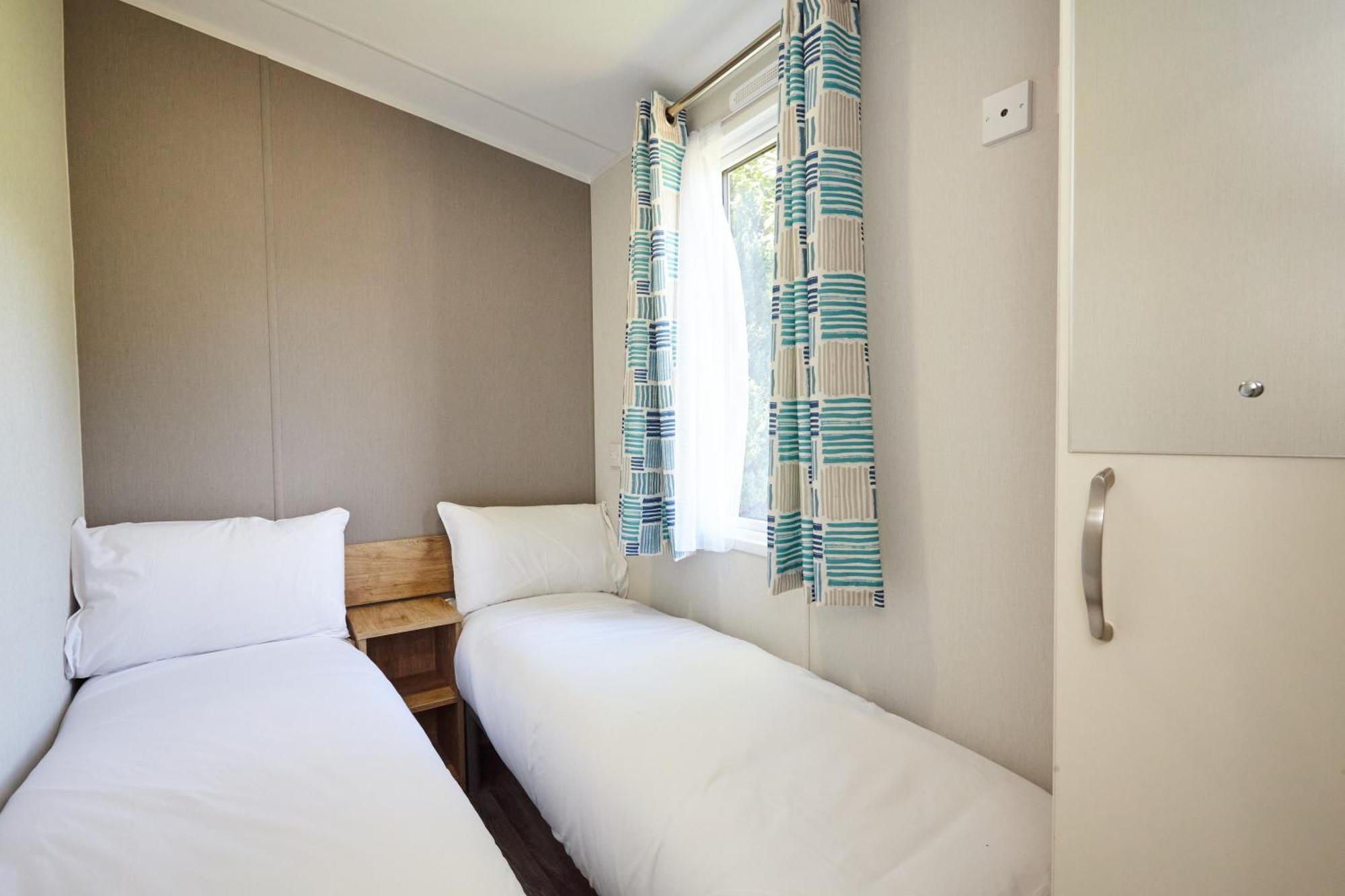Braidhaugh Holiday Lodge And Glamping Park Crieff Bagian luar foto